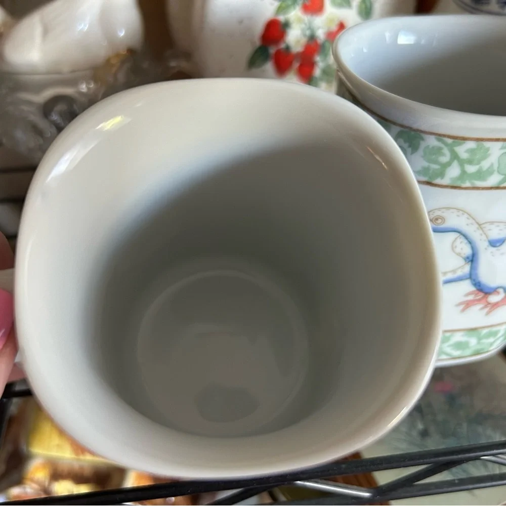 Vintage Hand painted Mugs - Picture 4 of 7